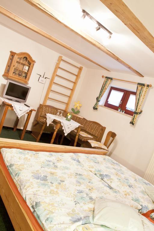 Fruehstuecks Pension Zum Postillion Klingenthal Esterno foto