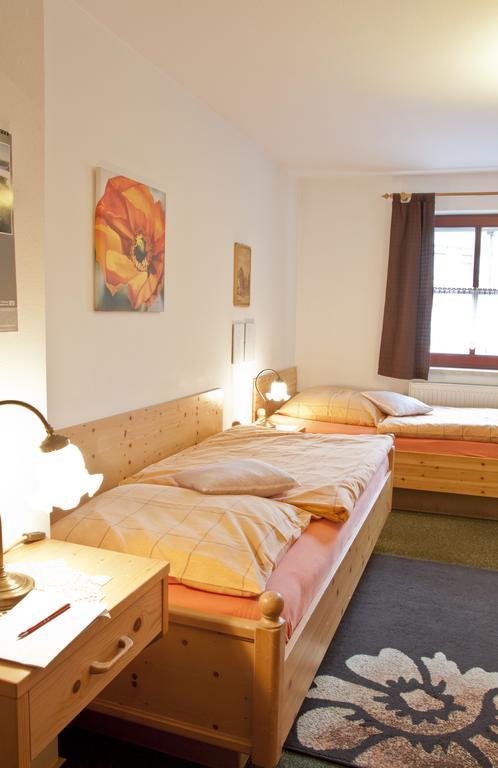 Fruehstuecks Pension Zum Postillion Klingenthal Esterno foto